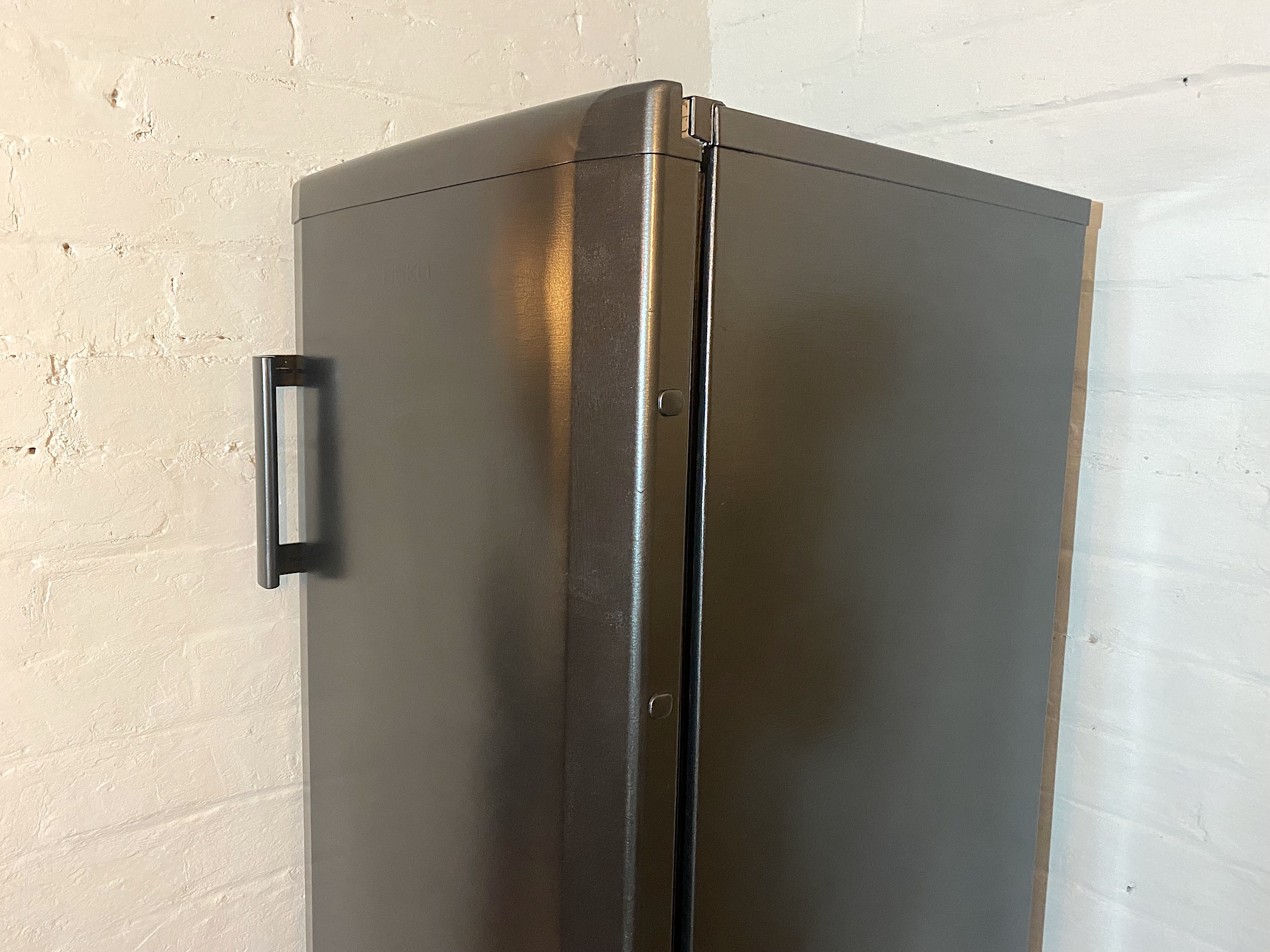 V33 painted fridge freezer