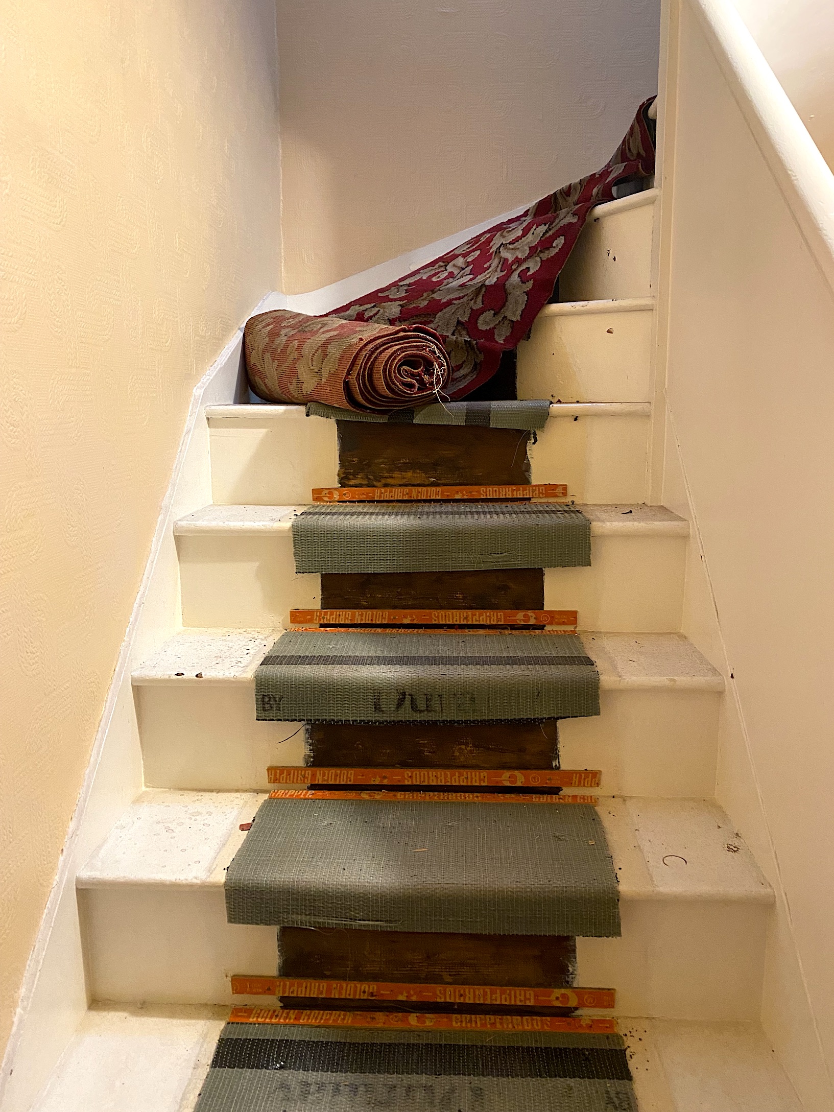 removing stair runner on victorian stairs